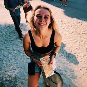 Meet your Posher, Monica